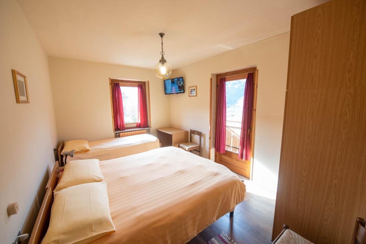 Hotel Eira Μπόρμιο Εξωτερικό φωτογραφία